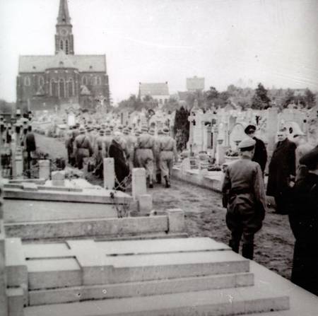 Sint-Niklaas communal cemetery